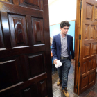 Tulio García, ayer en el consistorio ponferradino tras anunciar su dimisión como concejal. ANA F. BARREDO