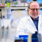 El investigador James Allison  uno de los padres de la inmunoterapia  en su laboratorio.