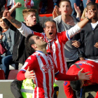 Carlos Castro celebra el gol de la victoria ante el Atlético. CARLOS MORANTE
