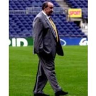 Jesús Gil paseando por el Calderón, en una imagen de archivo