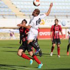 Diego Torres busca estrenar esta tarde ante el Racing de Santander su casillero goleador con la elástica blanca.