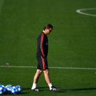 Julen Lopetegui, entrenador del Real Madrid, durante el entrenamiento de este lunes.