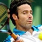 Corretja, en un momento del partido que le midió ayer a Albert Costa