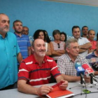 El PSOE del Bierzo formó ayer una piña para negar de forma rotunda el cese de Azuara.