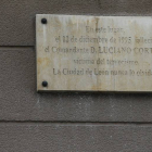Placa colocada en Ramón y Cajal, en el lugar donde murió cortizo asesinado con una bomba lapa por ETA