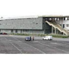 La explanada del antiguo desguace de Clarés, en la trasera del estadio de fútbol, está preparada par