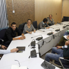 El concejal de Urbanismo y el presidente de la junta vecinal, con técnicos y miembros de la pedanía.