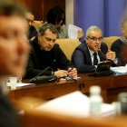 Desde la bancada popular, su portavoz preguntó por la situación de Pongesur.