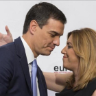 El secretario general del PSOE, Pedro Sánchez, y la presidenta de la Junta de Andalucía, Susana Díaz.