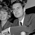 Louis Jourdan con su esposa, Berthe Fredrique, en 1959.