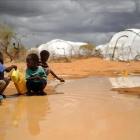 Unos niños en el campo de refugiados de Dadaab.