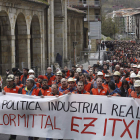 Los trabajadores de la planta de Arcelor Mittal de Zumarraga se manifestaron ayer. JUAN HERRERO