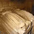 Sepulcros atribuidos a los fundadores del monasterio: doña Teresa y don García Pérez