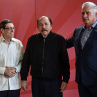 Daniel Ortega con su homónimo cubano. ALDABERTO ROQUE