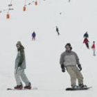 La estación de San Isidro ofrecía ayer excelentes condiciones para la práctica del esquí