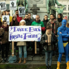 Protesta de estudiantes 'erasmus' españoles en la plaza de Luxemburgo, este sábado.
