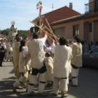 Los pastores honraron a su patrona, la Virgen del Rosario, con el tradicional baile de las cachas.