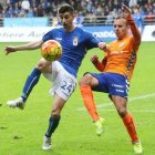 Nacho López, en el transcurso de un partido de la pasada temporada con el Real Oviedo. LA NUEVA ESPAÑA