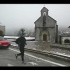 El ultrafondista de Villafranca del Bierzo, Miguel Martínez Basurko, comenzó el 23 de febrero el Camino de Santiago en con el fin de realizarlo corriendo en 12 días. Una lesión le apartó de su sueño en el octavo día.