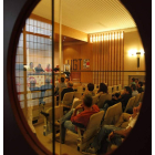 Imagen de archivo de una de las asambleas de Antibióticos.