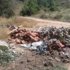 Aspecto del camino de San Salvador a la salida de Carbajal en el municipio de Sariegos.