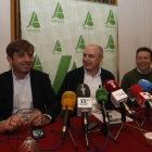 Arsenio García, José Antonio Turrado y Pedro Cañón, durante el balance de 2015.