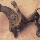 Imagen de la fíbula del Museo de León.