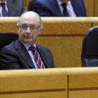 El ministro de Hacienda, Cristóbal Montoro, durante la sesión de control al Gobierno de ayer.