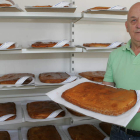 En el horno de esta empresa leonesa hacen empanadas de hasta once tipos diferentes.