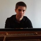 El pianista madrileño Carlos Marín ofrece un concierto el miércoles 6 en el Conservatorio. DL