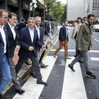 Rajoy,segundo por la izquierda, junto a Alfonso Alonso (izquierda), en Bilbao.