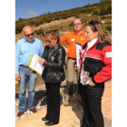 Isabel Carrasco, junto a Fierro y Olga Álvarez, en San Isidro .