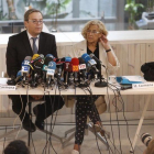 Antonio Miguel Carmona y Manuela Carmena.