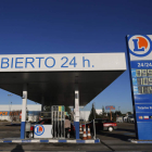 Los nuevos precios ya se dejan ver en algunas de las gasolineras de León.