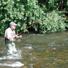 Un pescador compitiendo en una imagen de archivo.
