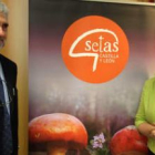 El director del proyecto, Arturo Esteban, y la consejera de Medio Ambiente, María Jesús Ruiz
