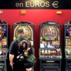 Cada español se deja 416 euros de media en casinos y tragaperras