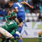 El gol de Yuri propició el éxtasis en El Toralín en la última acción sólo unos minutos después de que los silbidos acompañasen al juego del equipo y a veces del propio ariete. LDLM