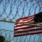 Fotografía de archivo de perímetro de seguridad en Campo Delta 5, en una estación naval de EEUU en Guantánamo, Cuba.