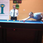 Jofervi, a la izquierda, capitán del Club de Billar Astorga.