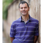 El leonés Pedro Víctor Fernández lleva firmadas ocho novelas históricas. JESÚS F. SALVADORES