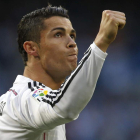 Cristiano Ronaldo celebra uno de los goles que hizo ayer al Getafe.