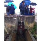 Los agricultores se encontraron ayer con candados en las bocas de riego de Villimer.