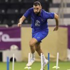 Benzema en un entrenamiento con la selección de Francia. VOGEL