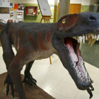 Una reproducción de dinosaurio en Minas. FERNANDO OTERO