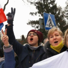 Manifestantes de la oposición frente al Parlamento de Varsovia.