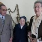 Sor María Luisa Alonso, entre Obdulio Alonso (hermano) y María Luisa Gerona