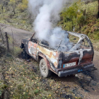 Coche quemado en Pinos de Babia