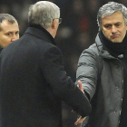 Mourinho y Ferguson tuvieron varios gestos de complicidad en Old Trafford.