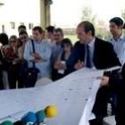 Fernández Santiago mantuvo un encuentro con los periodistas que cubren la información de las Cortes